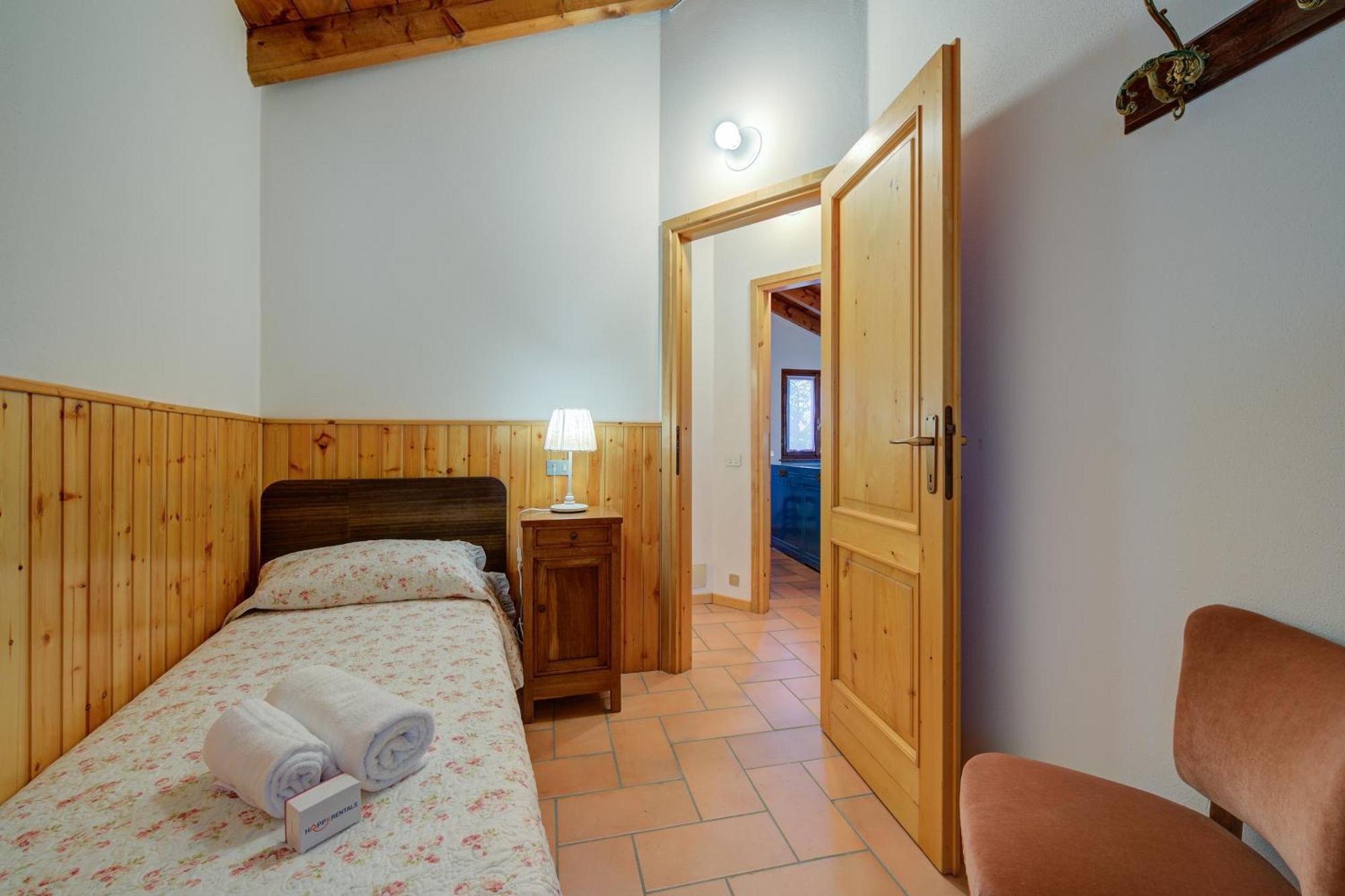 Villa Il Castagno Few Min From Beach - Happy Rentals Castelveccana 外观 照片